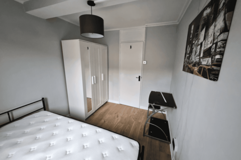 undefined, Seyssel Street, London, E14