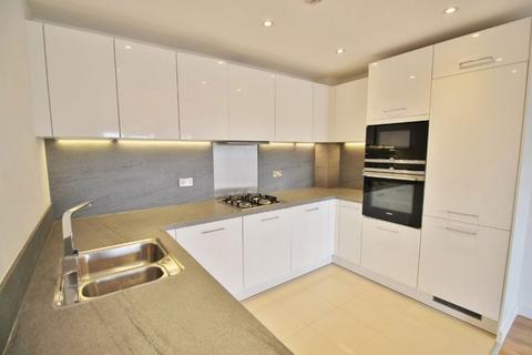 2 bedroom apartment to rent, Eden Road, Dunton Green TN14 5FY