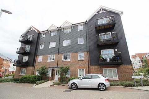 2 bedroom apartment to rent, Eden Road, Dunton Green TN14 5FY