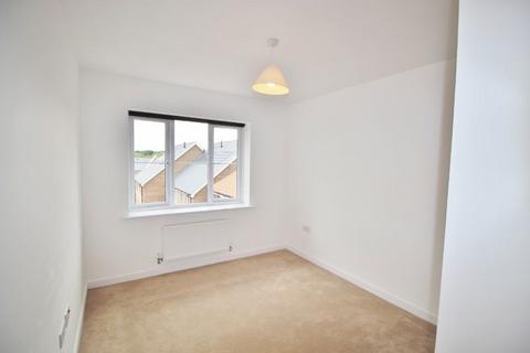 2 bedroom apartment to rent, Eden Road, Dunton Green TN14 5FY