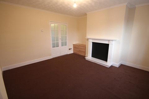 3 bedroom semi-detached house to rent, Howdon