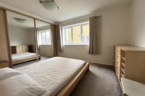 2 bedroom apartment to rent, Trawler Road, Maritime Quarter, Swansea, SA1