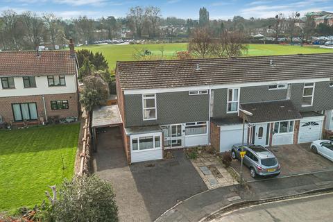 3 bedroom end of terrace house for sale, Elmslie Close, Epsom, KT18