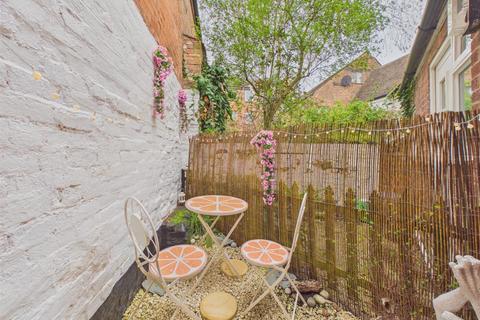 undefined, Court Street, Upton-Upon-Severn