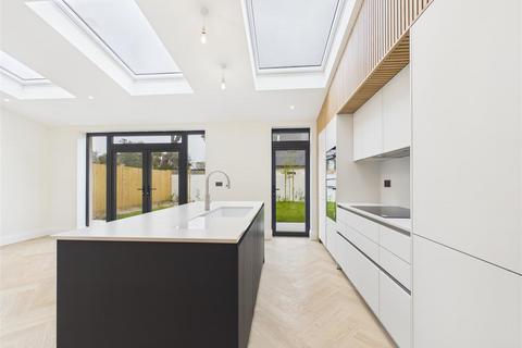 3 bedroom detached house for sale, Modern Living Across Three Floors