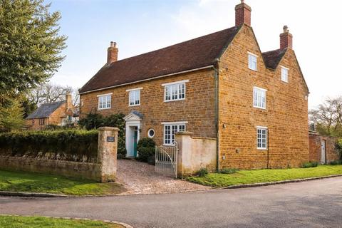 6 bedroom detached house for sale, The Orchard, Staverton NN11