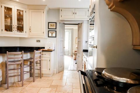 6 bedroom detached house for sale, The Orchard, Staverton NN11
