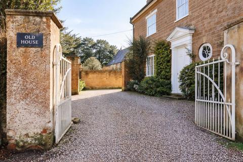6 bedroom detached house for sale, The Orchard, Staverton NN11