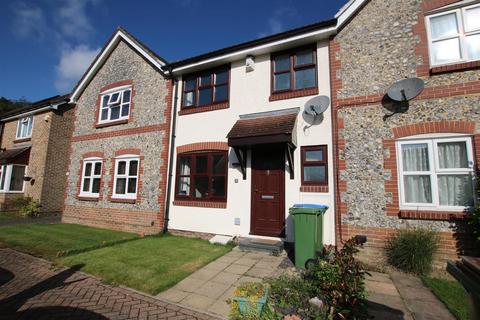 3 bedroom terraced house to rent, Wordsworth Place, Horsham