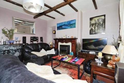 3 bedroom terraced house for sale, Chatwin Place, Bilston