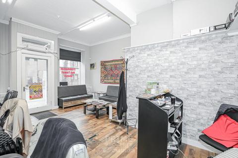 undefined, Main Street, Kilbirnie KA25