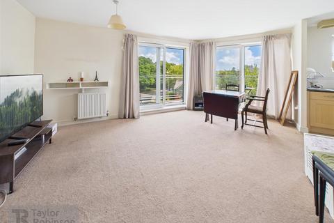 1 bedroom flat to rent, Howlands Court, Commonwealth Drive, Crawley, West Sussex. RH10 1AW