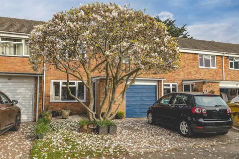 undefined, Holly Crescent, Windsor