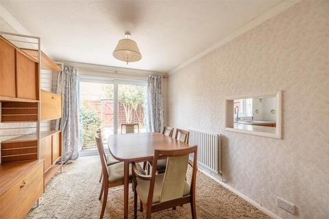 undefined, Holly Crescent, Windsor