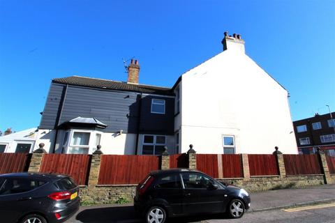 undefined, Watling Street, Gillingham ME7