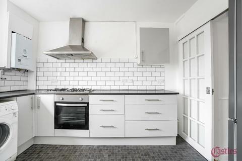 2 bedroom terraced house to rent, Percival Road, Enfield, EN1