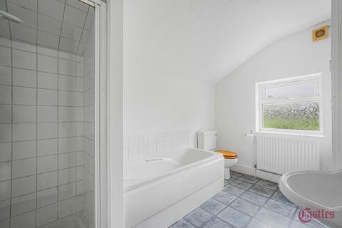 2 bedroom terraced house to rent, Percival Road, Enfield, EN1