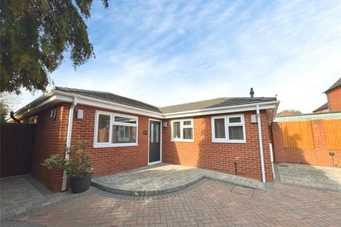 2 bedroom bungalow for sale, Edgecote Drive, Swadlincote DE11