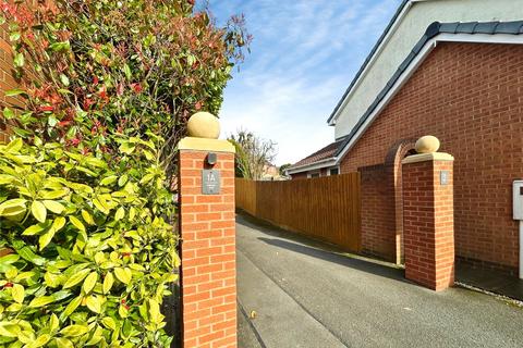 2 bedroom bungalow for sale, Edgecote Drive, Swadlincote DE11