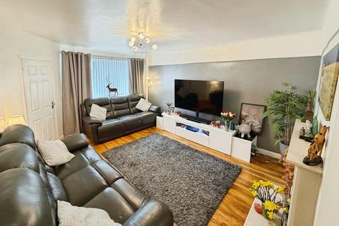 3 bedroom semi-detached house for sale, Berry Drive, Great Sutton