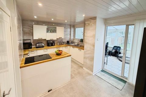 3 bedroom semi-detached house for sale, Berry Drive, Great Sutton