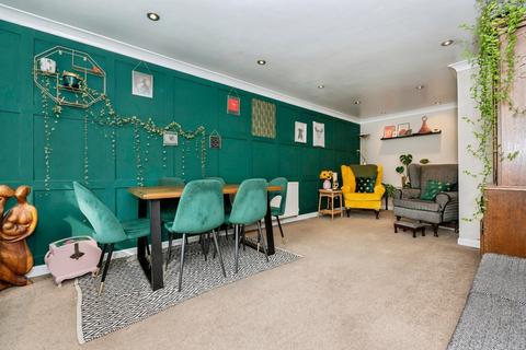 4 bedroom semi-detached house for sale, Rookery Crescent, Cliffe, Rochester, Kent, ME3