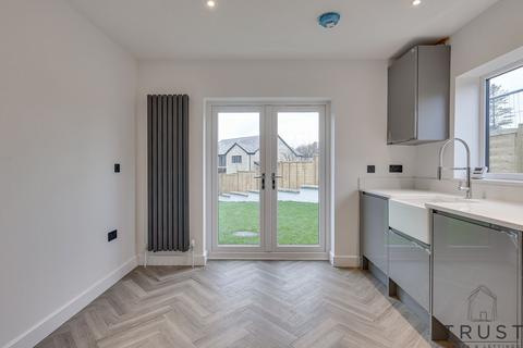 undefined, Halifax Road, Liversedge, WF15