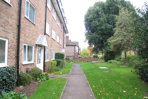 undefined, Sutton Common Road, Sutton SM1