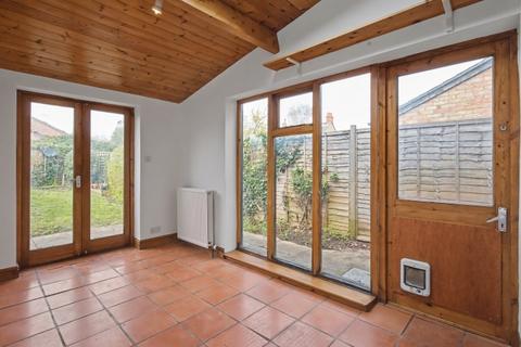 2 bedroom terraced house to rent, Chester Street, Iffley Fields