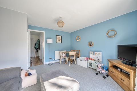 2 bedroom end of terrace house for sale, Ramsthorn Close, Woodhall Park, Swindon, SN2