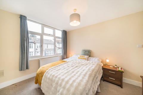 undefined, Arragon Gardens, London SW16