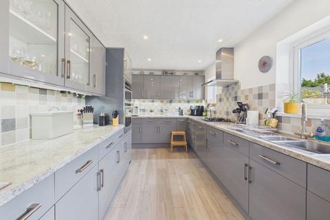 4 bedroom terraced house for sale, Heywood Lane, Tenby, SA70