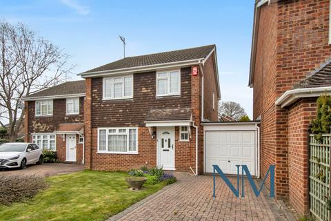 undefined, Pound Hill, Crawley RH10