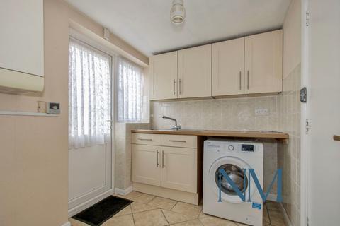 undefined, Pound Hill, Crawley RH10