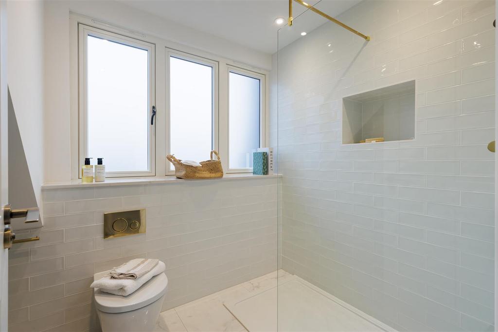 Ensuite shower room