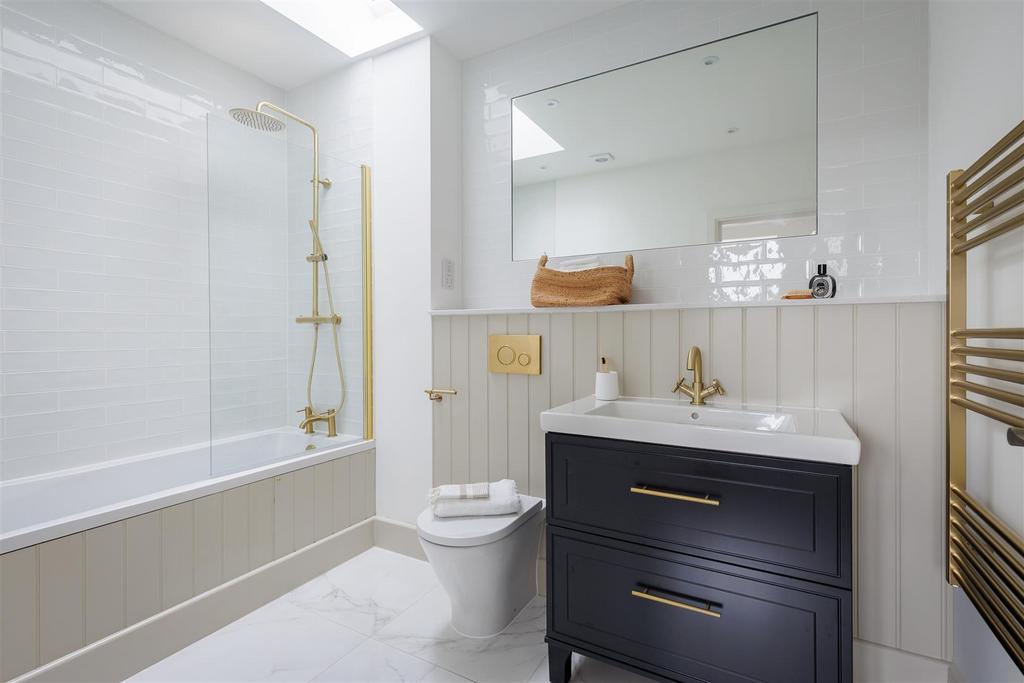 Family bathroom