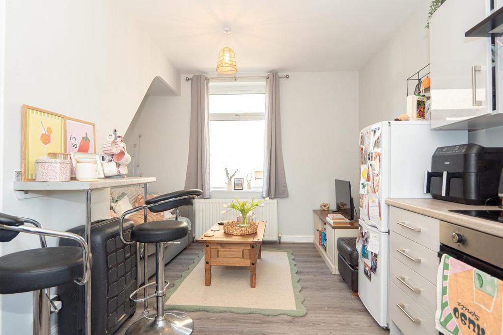 Kitchen/living room