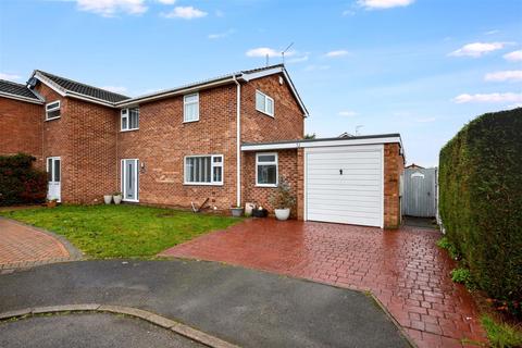 3 bedroom semi-detached house for sale, Pentland Gardens, Long Eaton