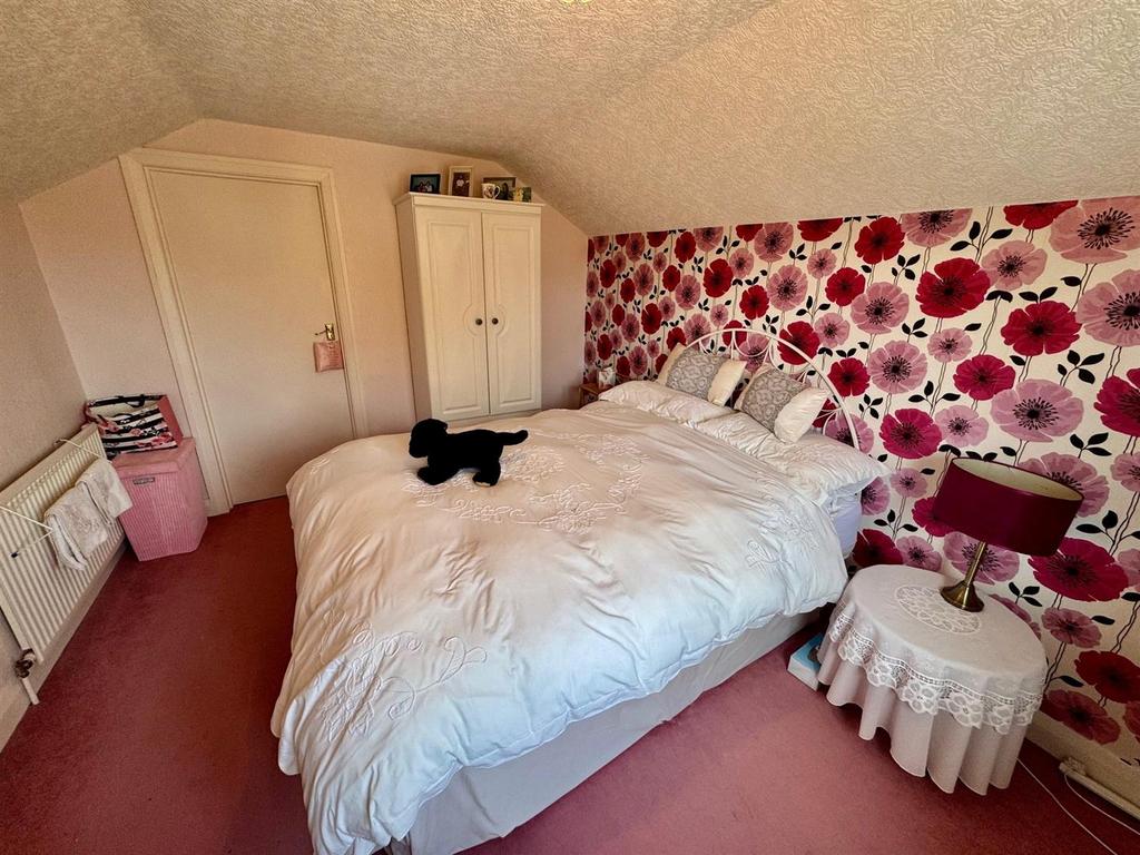 Bedroom 2 2.jpg