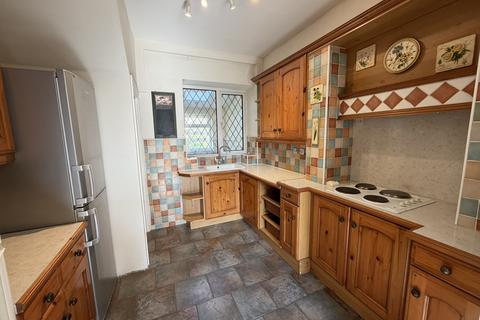 5 bedroom detached house for sale, Carmel, Llanelli, Carmarthenshire.