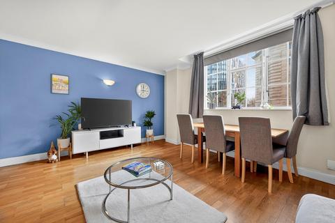 1 bedroom flat for sale, North Block, County Hall Aprtments, London SE1