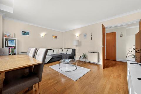 1 bedroom flat for sale, North Block, County Hall Aprtments, London SE1