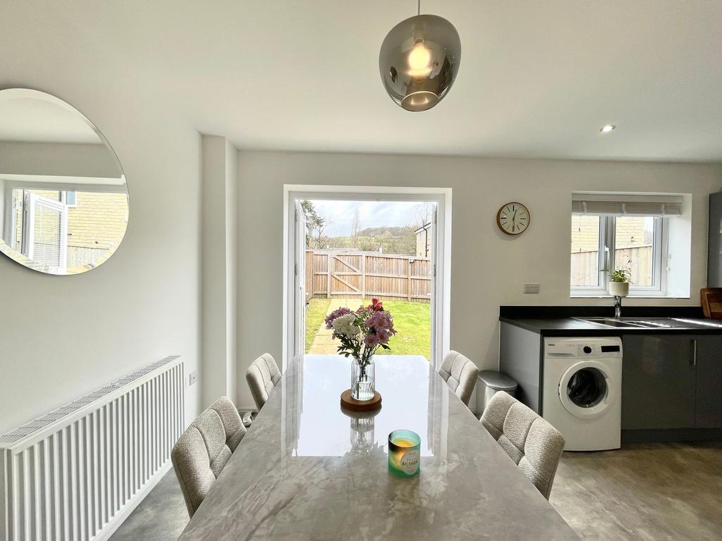 Dining kitchen