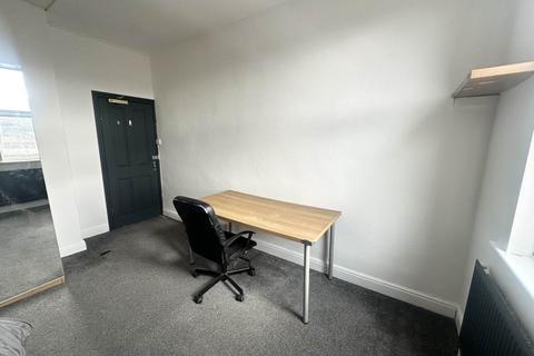 undefined, Glebe Avenue (Room 5), West Yorkshire LS5
