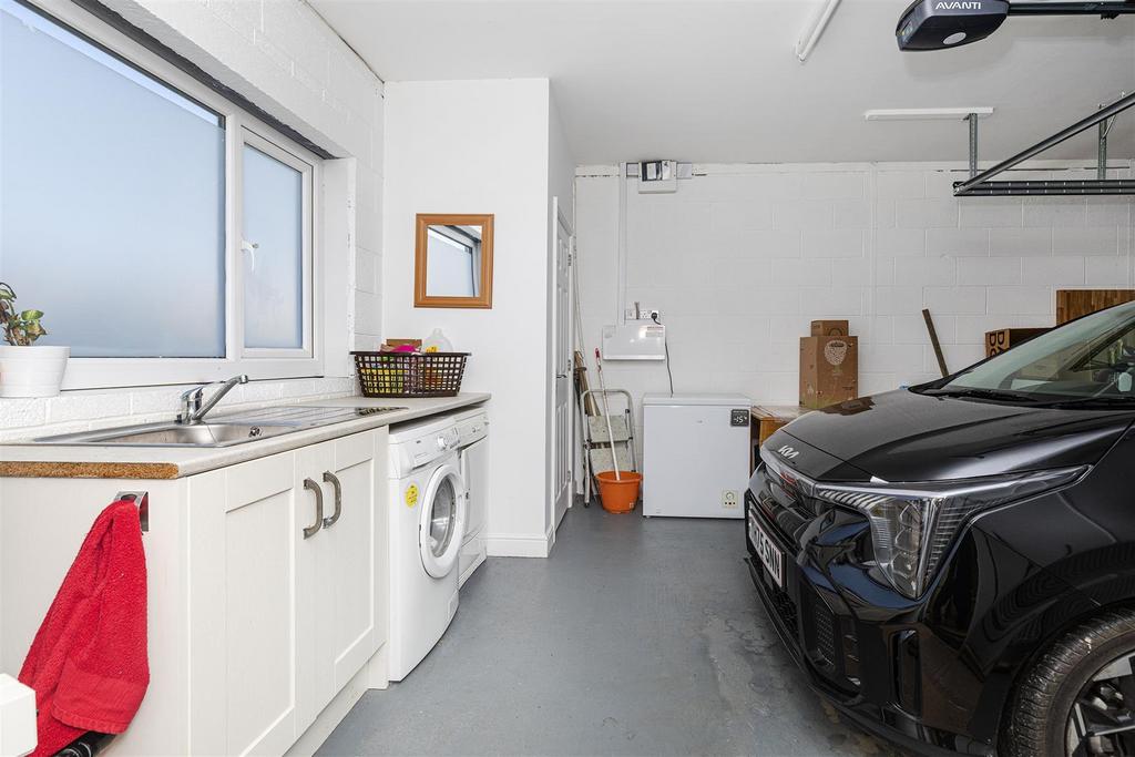 Integral Garage
