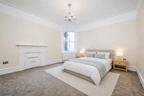 undefined, Kensington Hall Gardens, Beaumont Avenue, London, W14
