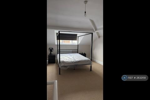 undefined, Tettenhall Road, Wolverhampton, WV6