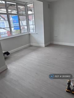 2 bedroom maisonette to rent, Yewfield Road, London, NW10