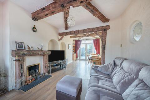 3 bedroom semi-detached house for sale, Dellfield Crescent, Uxbridge