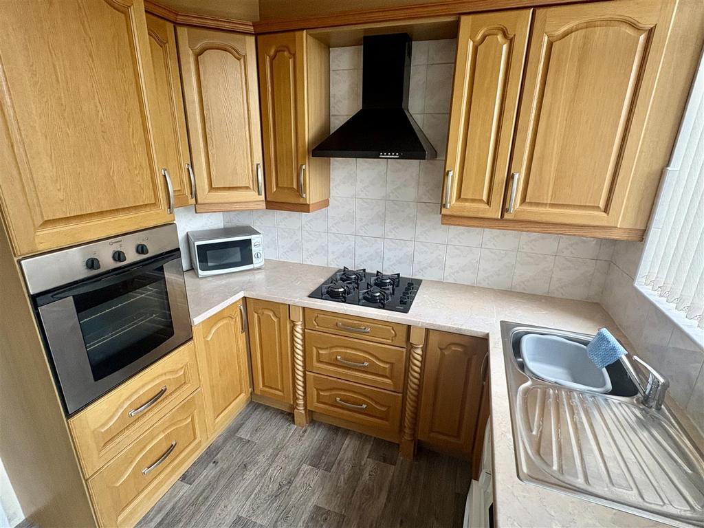 Kitchen 1